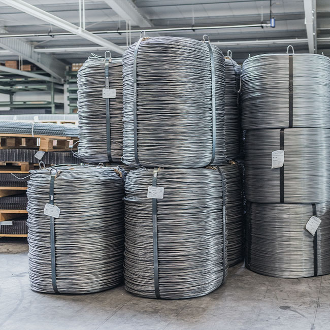 Draht und Rohmaterialien für Wellengitter-Zäune